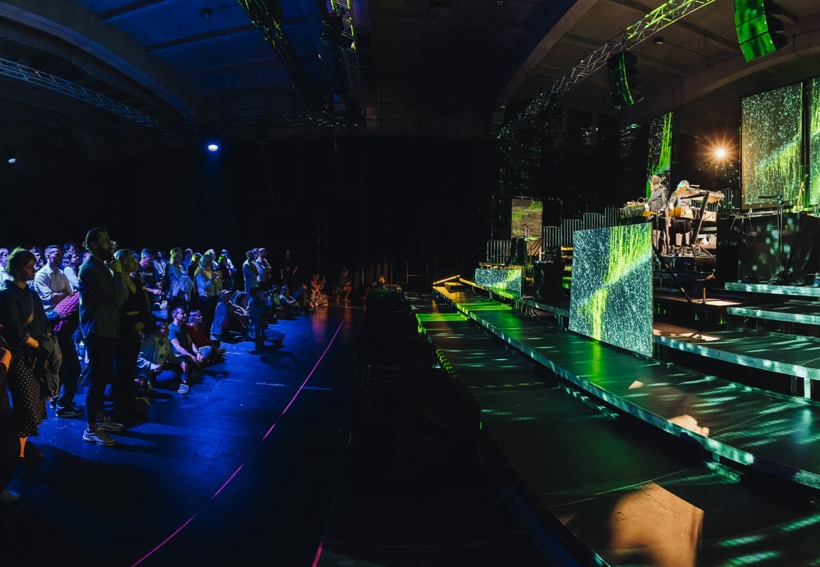 (c) 2023 by Robert & Borys Sluszniak